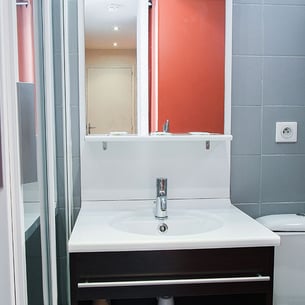 PRAZ-SUR-ARLY_10080_703_CH1QB_salledebain_photo1.jpg