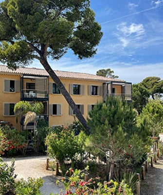 club accommodation