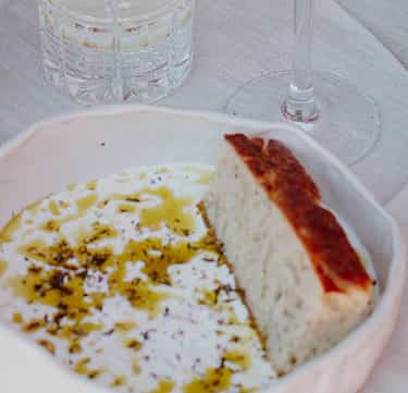 Hotel Package: Breakfast included, dinner optional