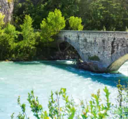 Réservez votre séjour à près des spots de rafting