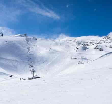 Les pistes des 2 Alpes en un coup d’œil : découvrez le domaine skiable