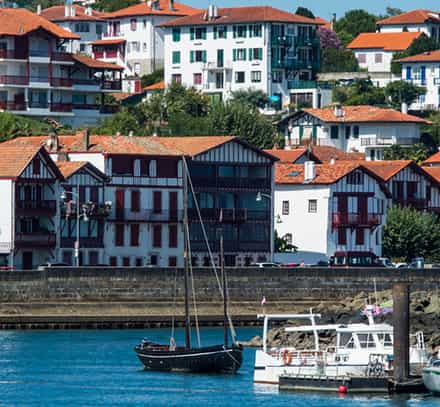 ST-Jean-De-Luz-488880186.jpg