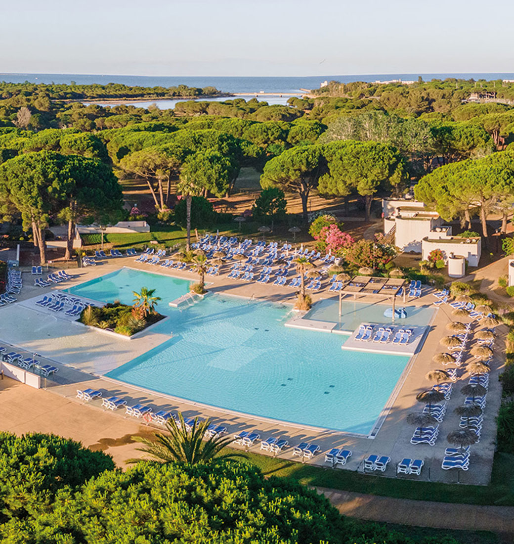 Vue sur la piscine